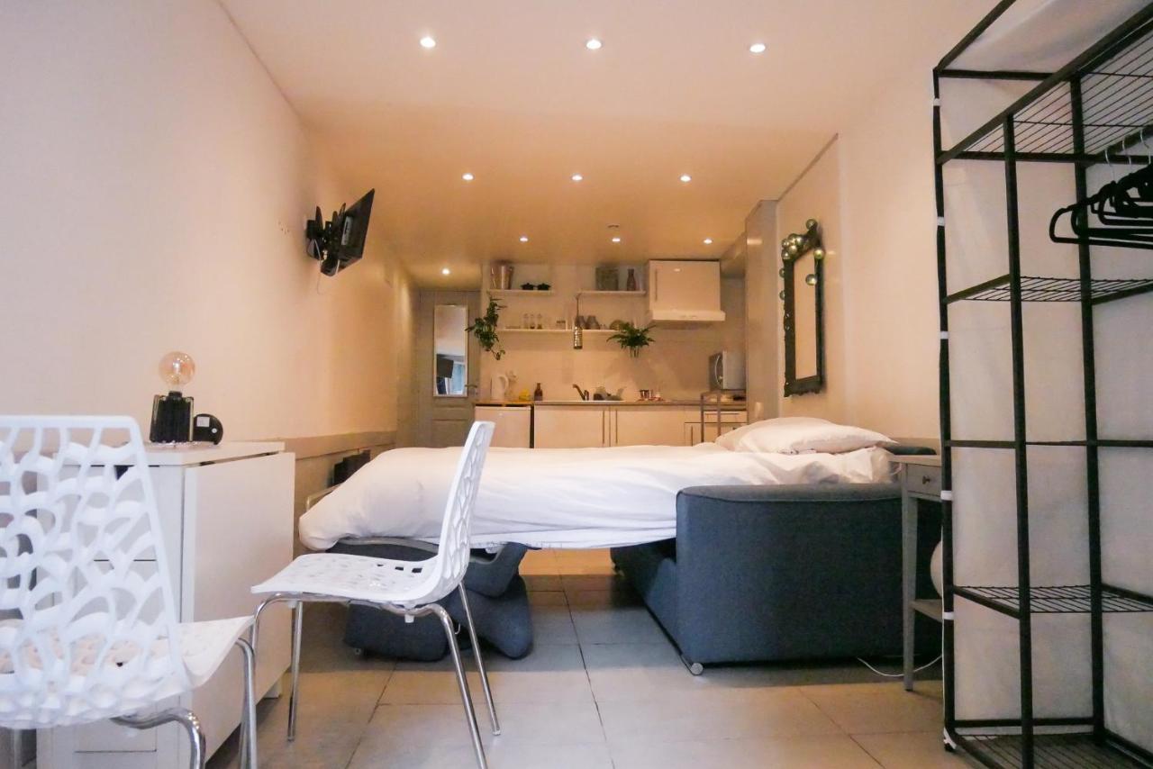 Appartamento Le Studio La Roquebrussanne Esterno foto