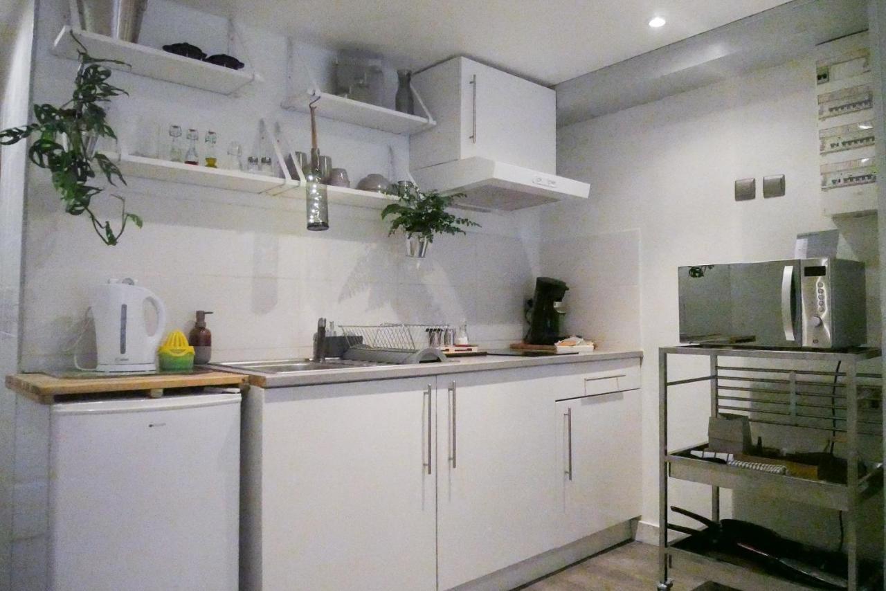 Appartamento Le Studio La Roquebrussanne Esterno foto